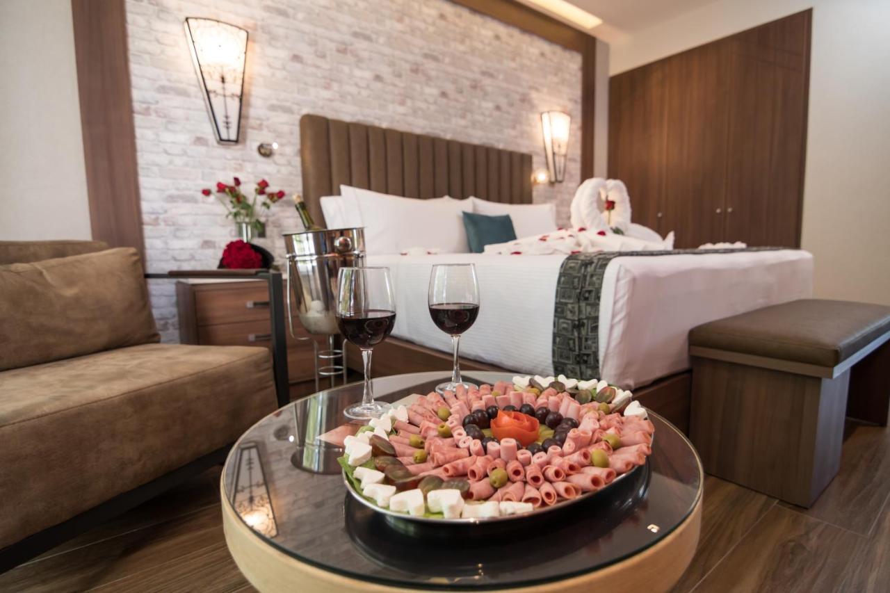 Hotel Ronda Minerva Гуадалахара Екстериор снимка