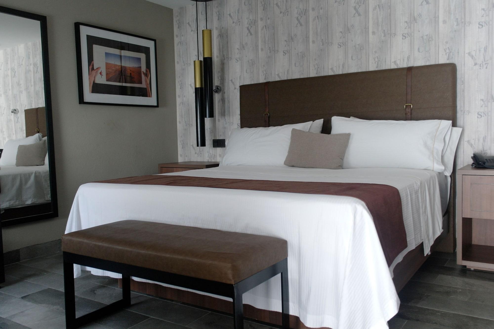 Hotel Ronda Minerva Гуадалахара Екстериор снимка