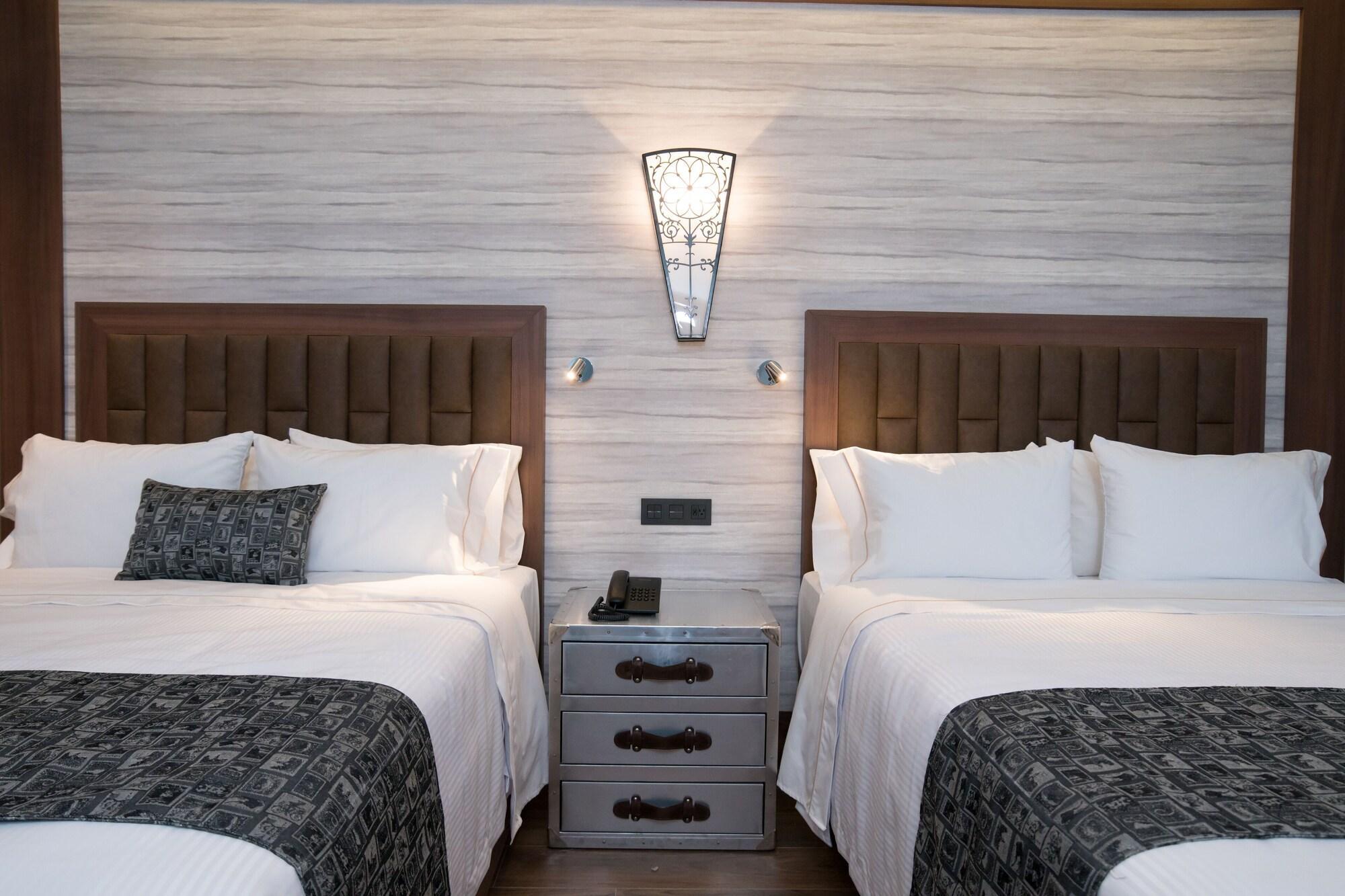 Hotel Ronda Minerva Гуадалахара Екстериор снимка