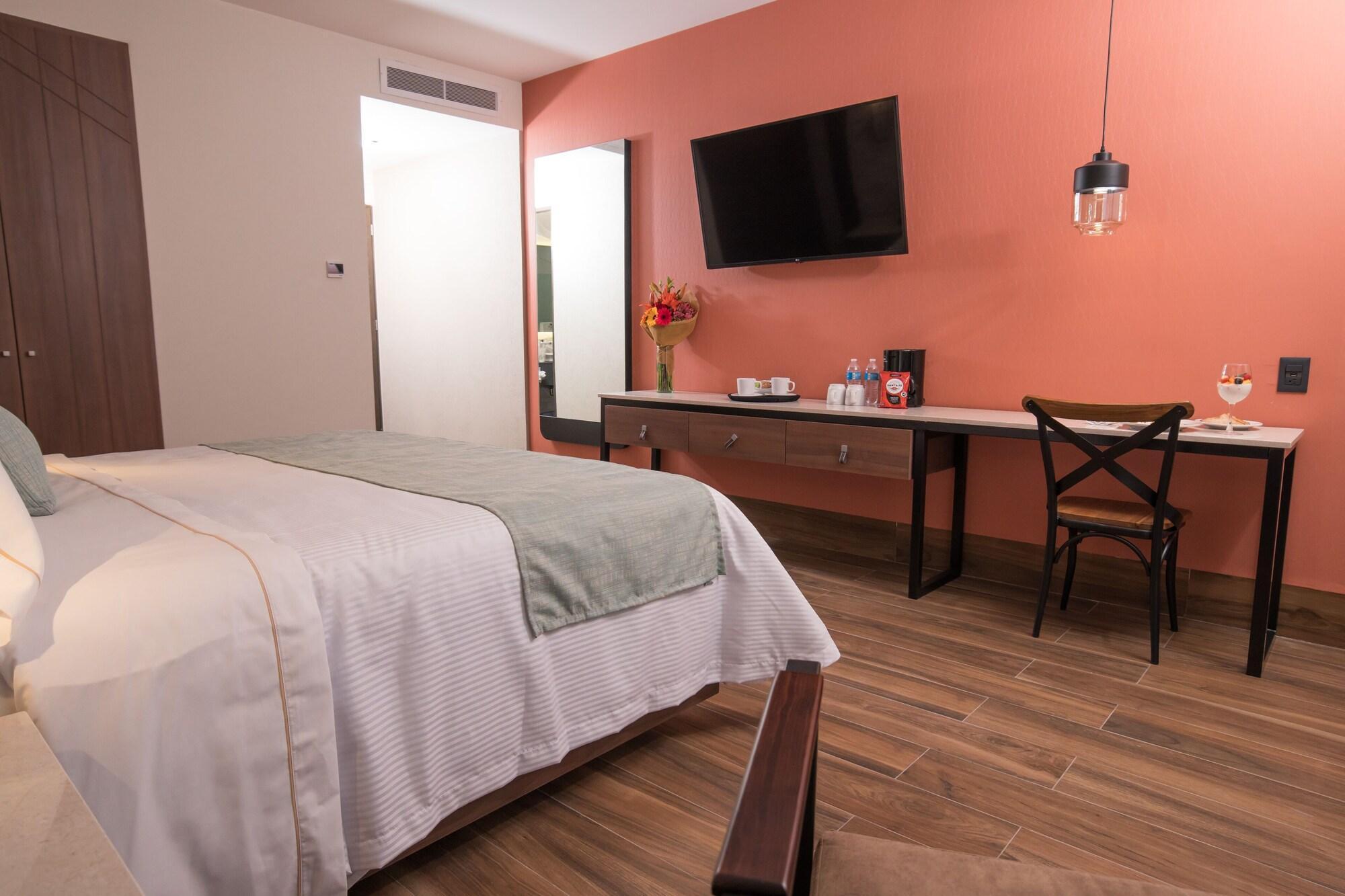 Hotel Ronda Minerva Гуадалахара Екстериор снимка
