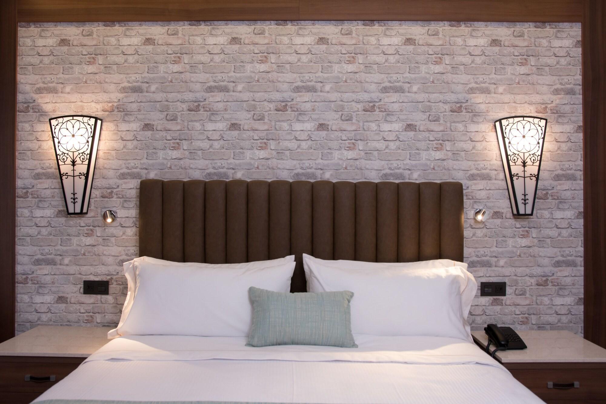 Hotel Ronda Minerva Гуадалахара Екстериор снимка