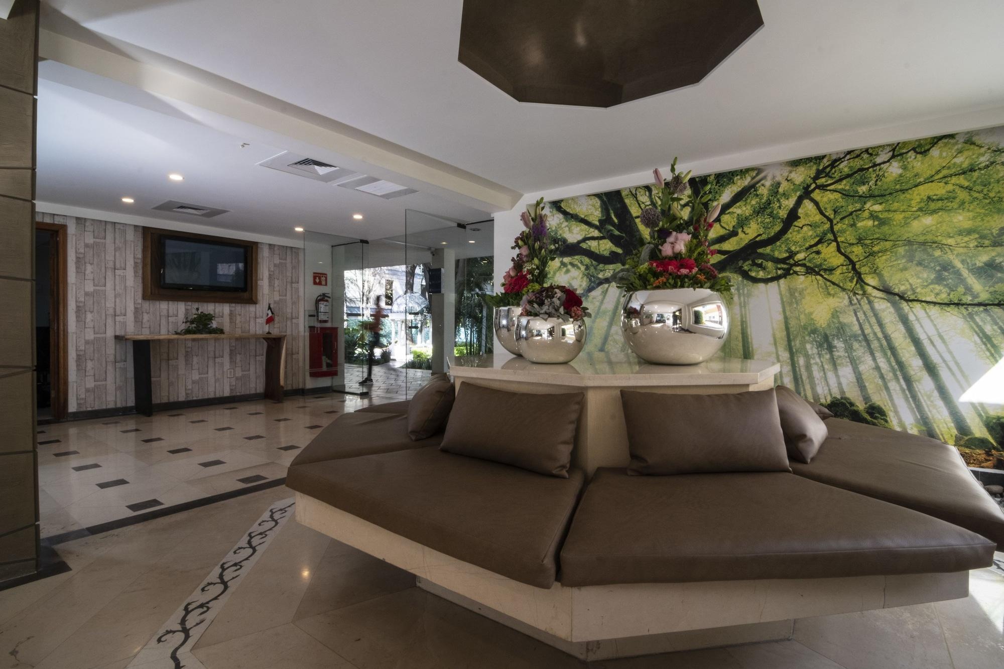 Hotel Ronda Minerva Гуадалахара Екстериор снимка