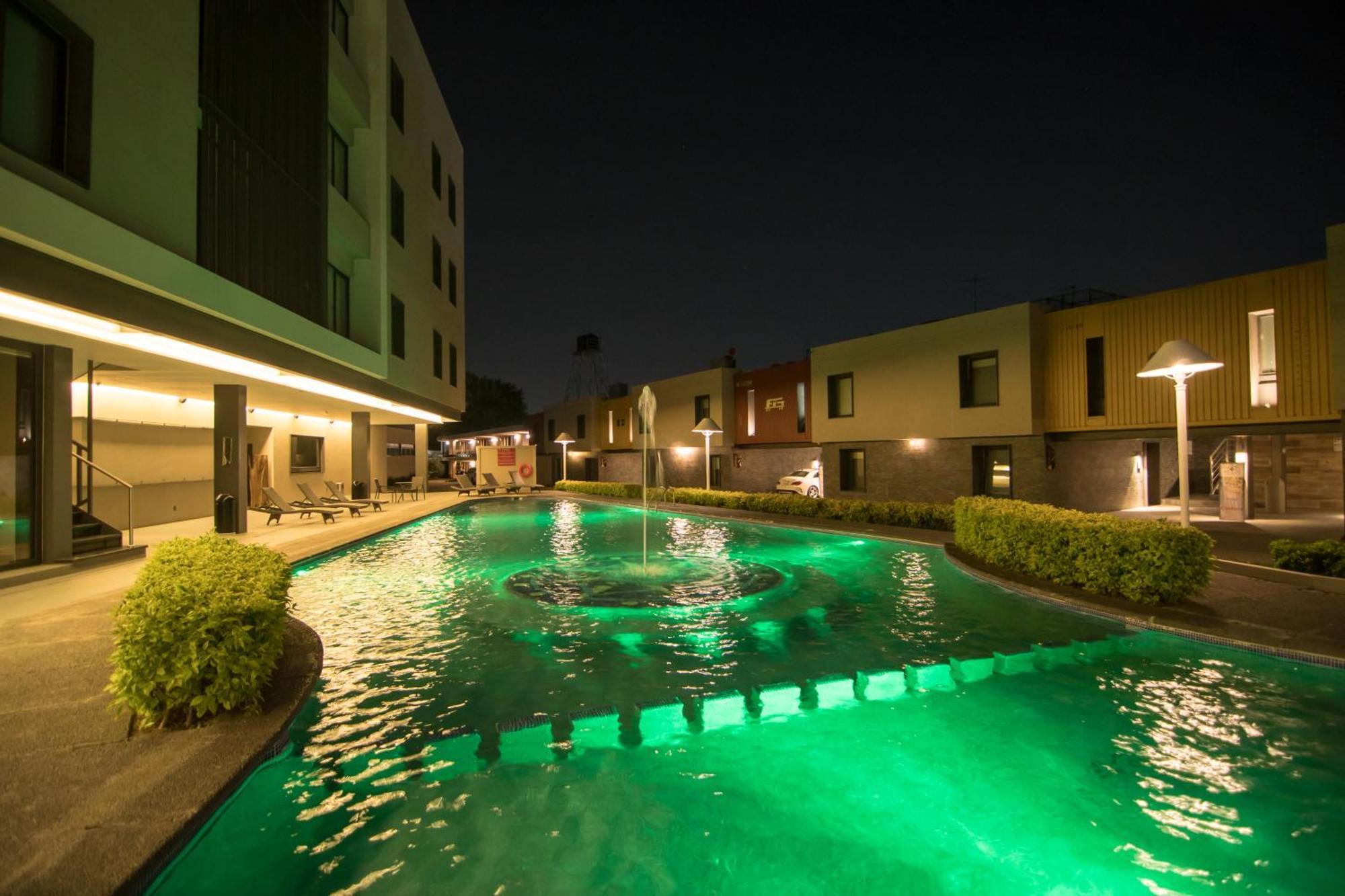 Hotel Ronda Minerva Гуадалахара Екстериор снимка