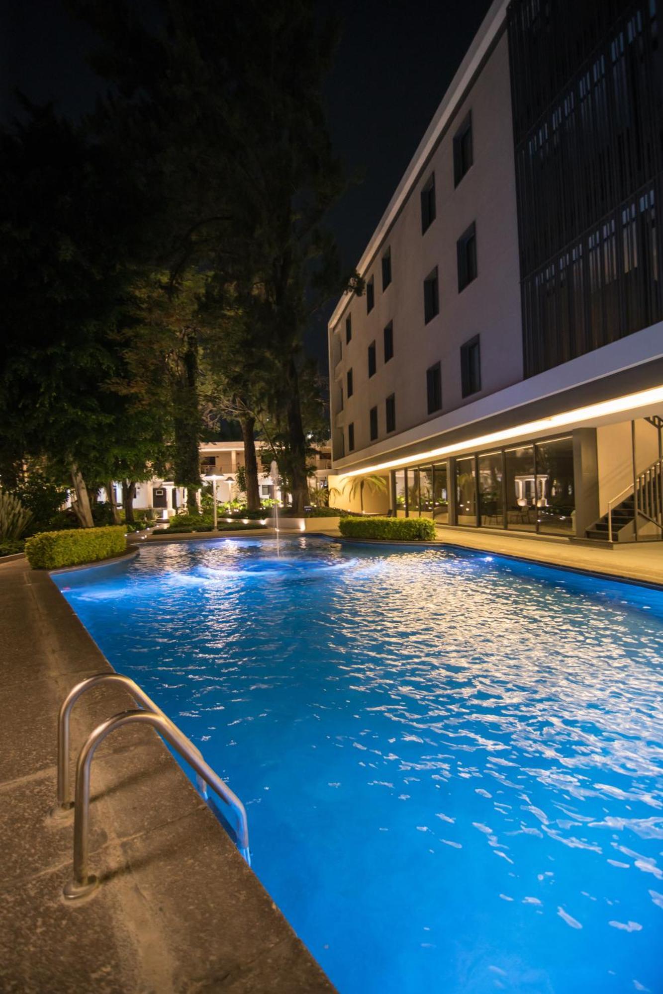 Hotel Ronda Minerva Гуадалахара Екстериор снимка