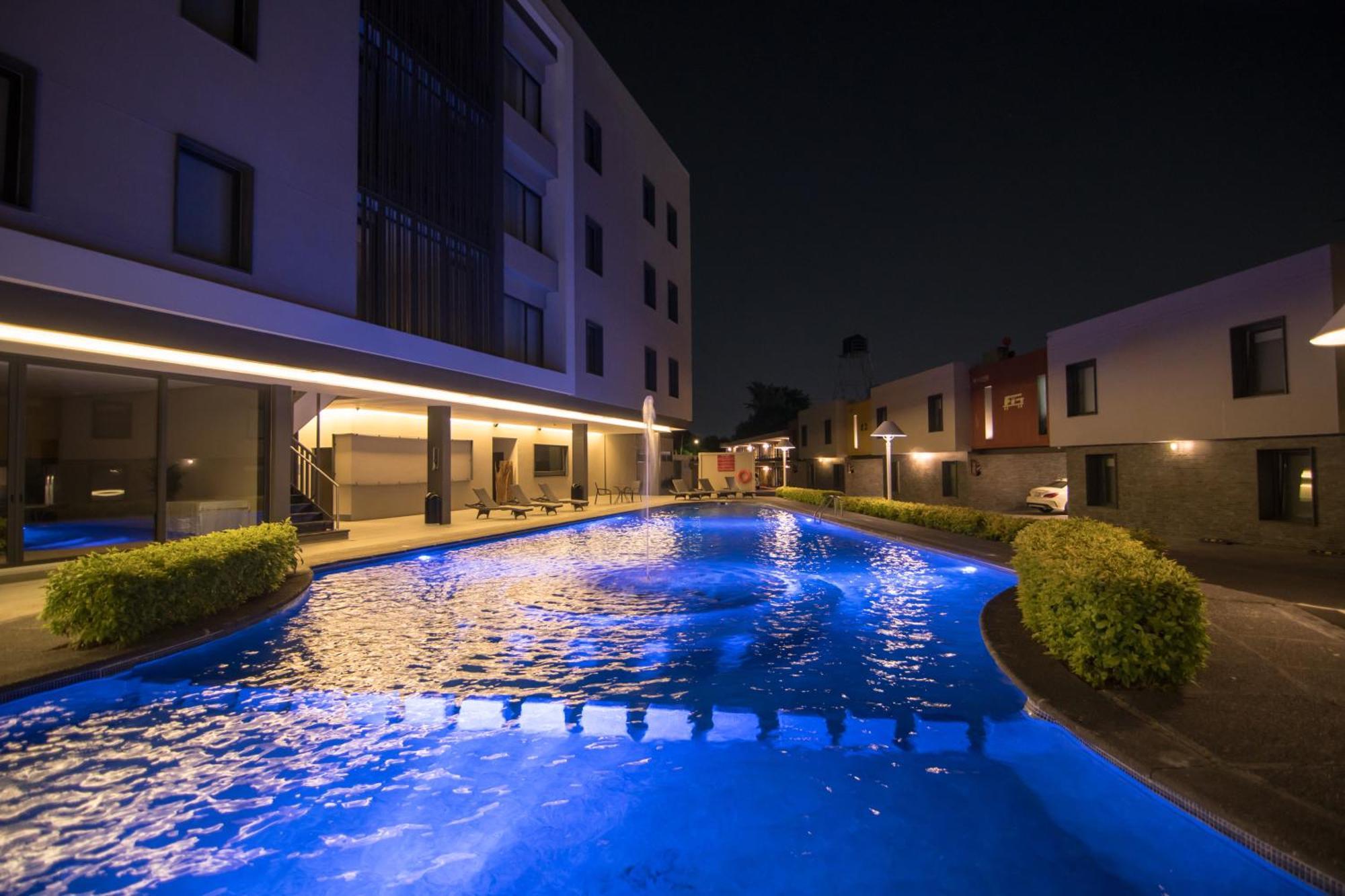 Hotel Ronda Minerva Гуадалахара Екстериор снимка