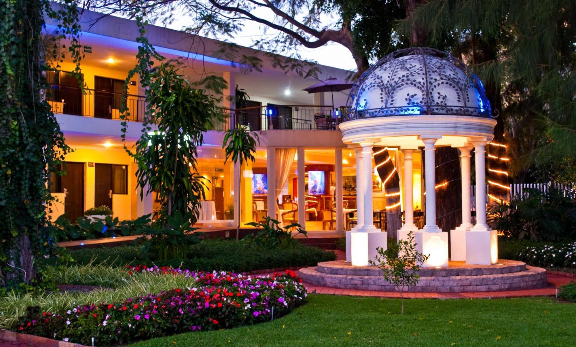 Hotel Ronda Minerva Гуадалахара Екстериор снимка