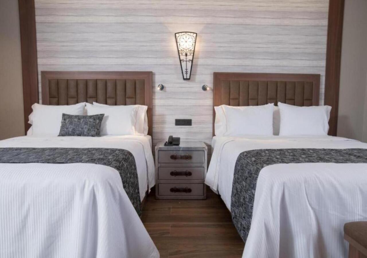 Hotel Ronda Minerva Гуадалахара Екстериор снимка