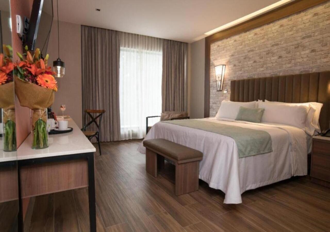 Hotel Ronda Minerva Гуадалахара Екстериор снимка