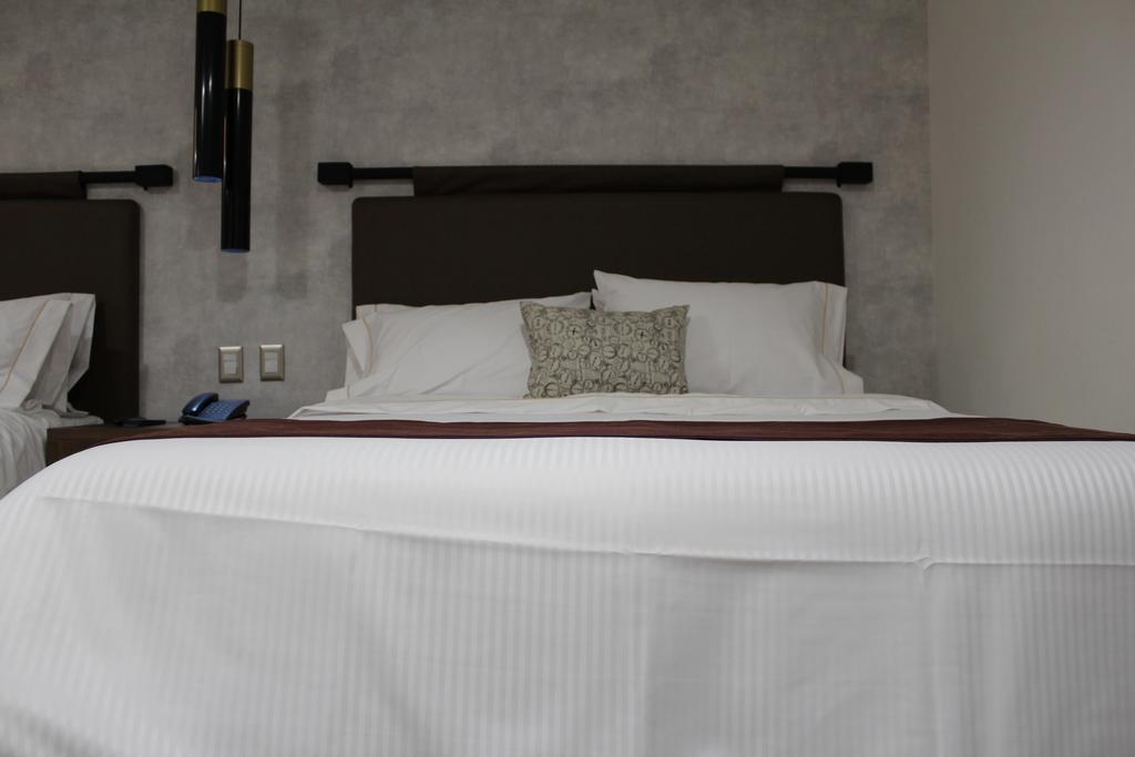 Hotel Ronda Minerva Гуадалахара Екстериор снимка