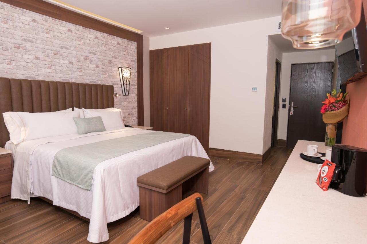 Hotel Ronda Minerva Гуадалахара Екстериор снимка